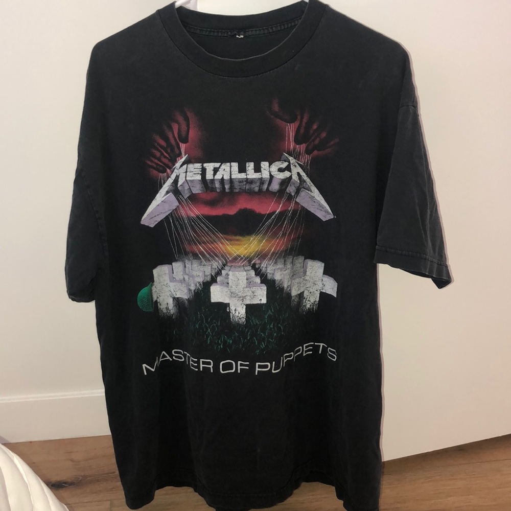 Oversized Vintage Metallica Shirt
